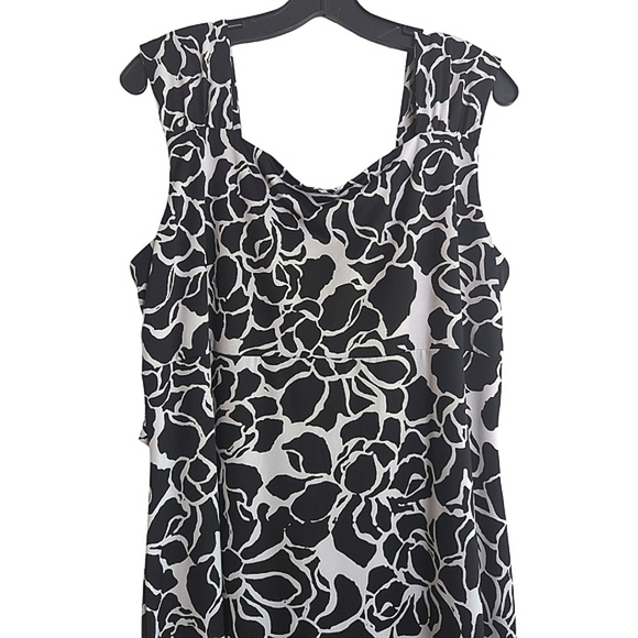 Chadwicks Black and White Sleeveless Floral Midi Dress 1X - Picture 5 of 10